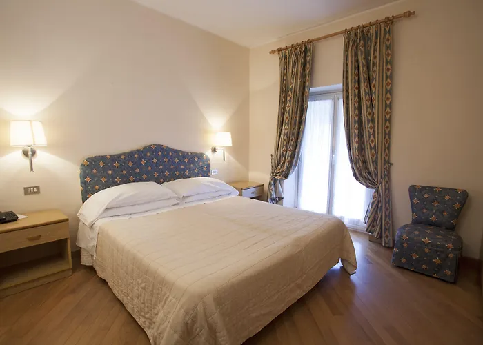 Отель Dei Fiori Restaurant - Meeting & 3*