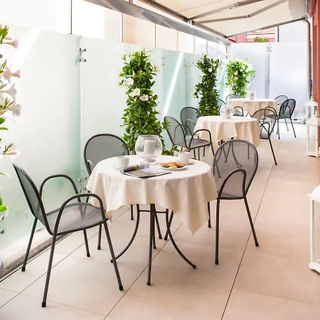 Dei Fiori Restaurant - Meeting & アラッシオ