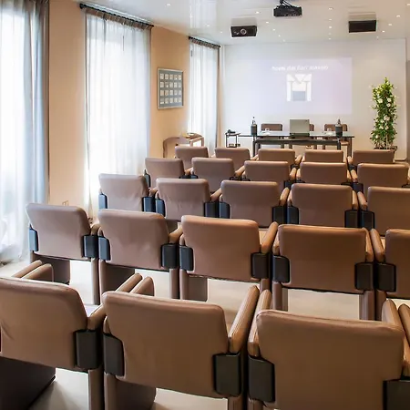 Dei Fiori Restaurant - Meeting & Hotel 3*