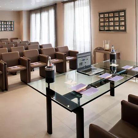 Dei Fiori Restaurant - Meeting & ホテル